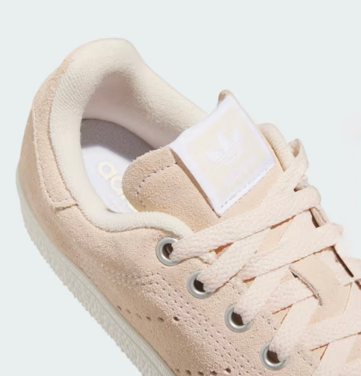 Girls Adidas Stan Smith in peach suede