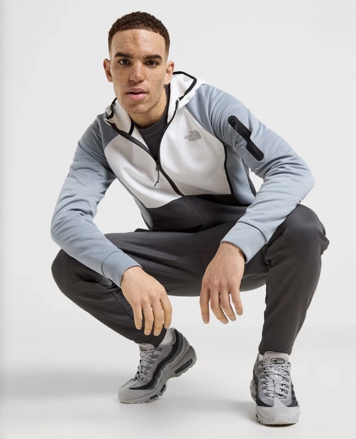 The North Face Men’s Tek Fleece Full-Zip Hoodie – Grey/White