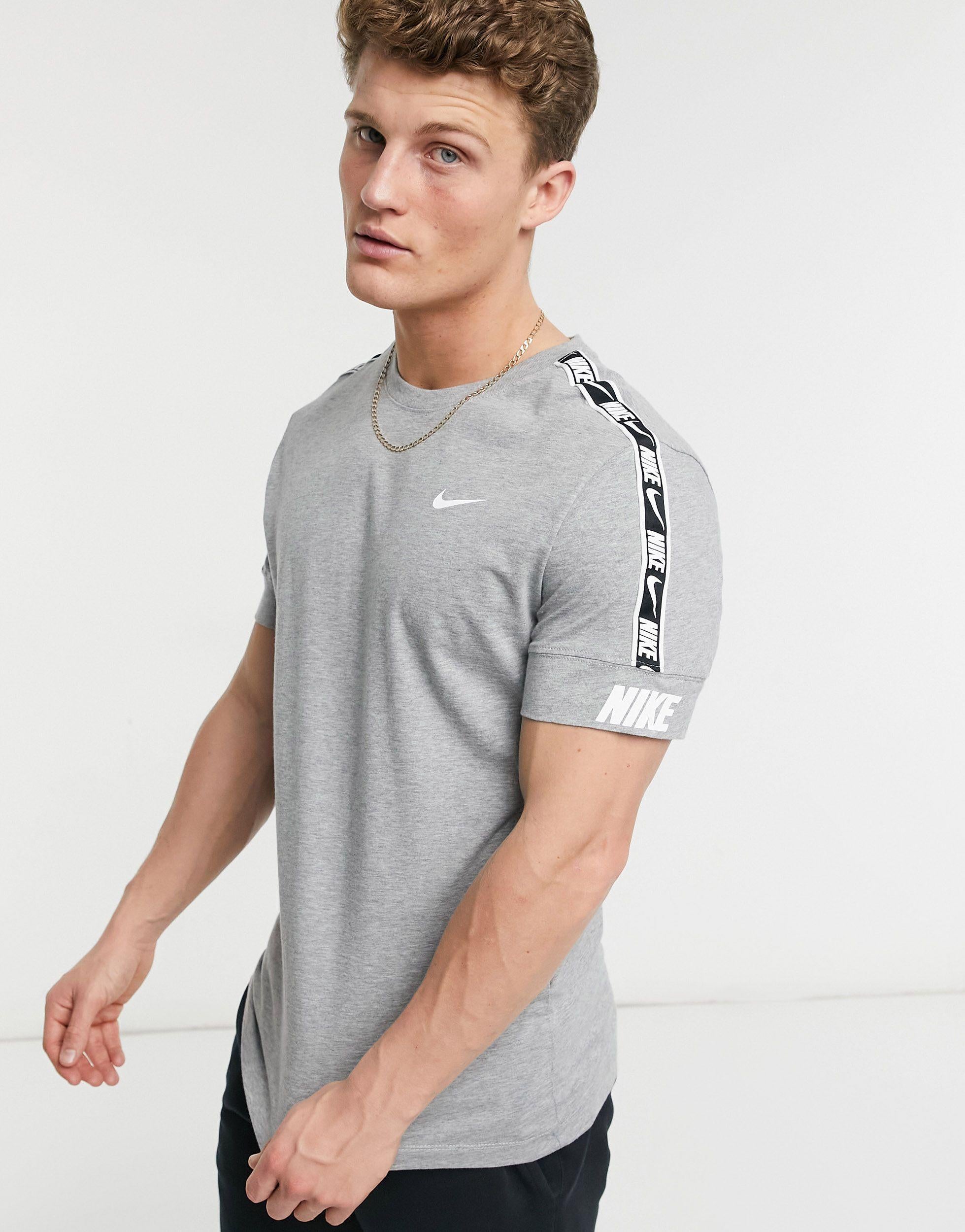 Men’s Nike NSW repeat tape T-shirt