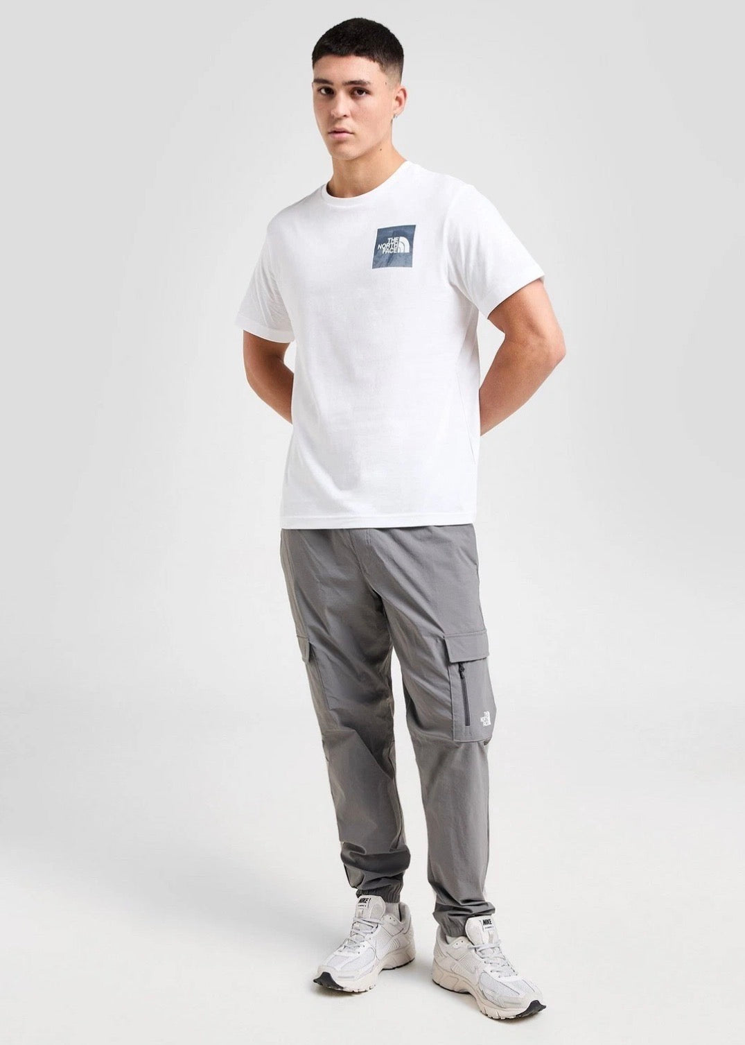 The North Face Men’s 4 Box Mountain Print T-Shirt white