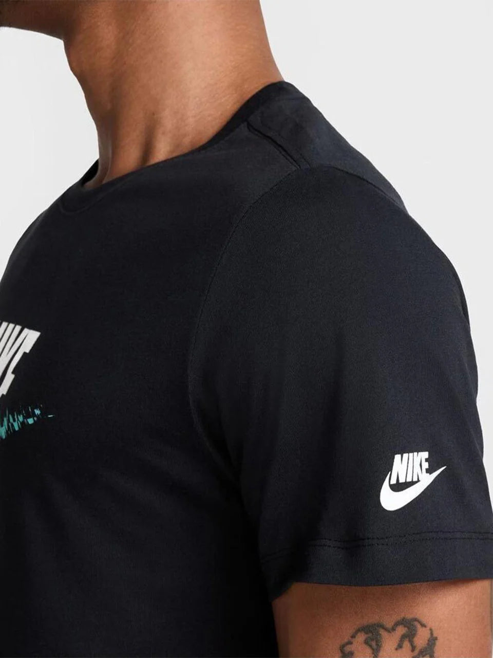 Nike Men’s Futura Multi Colour Swoosh T-Shirt Regular Fit